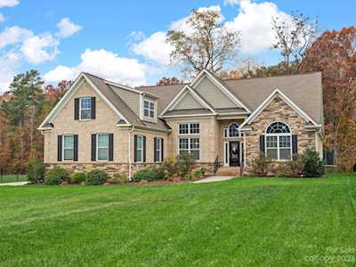 5029 Mill Creek Rd Lake Wylie, SC 29710