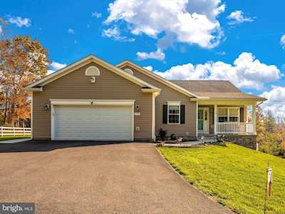 12711 Loy Wolfe Rd Myersville, MD 21773