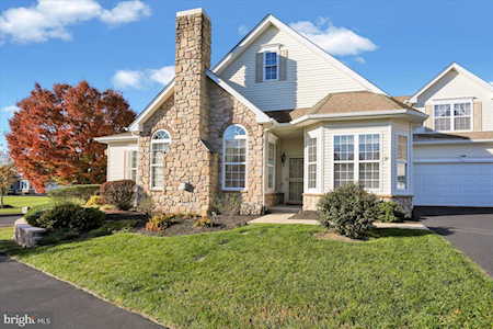 1019 Burgundy Circle Pennsburg, PA 18073