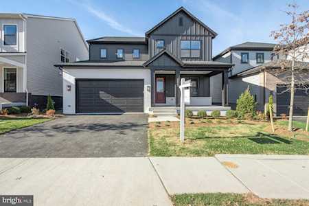22765 Orchard Grove Dr Ashburn, VA 20148