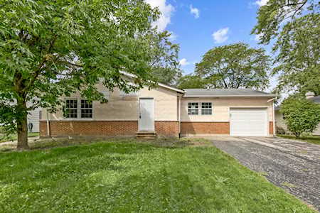 1736 N Kaspar Ave Arlington Heights, IL 60004