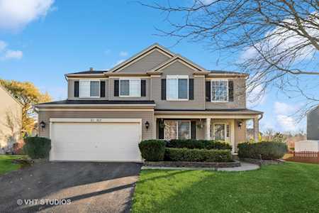 2107 Grand Pointe Trl Aurora, IL 60503