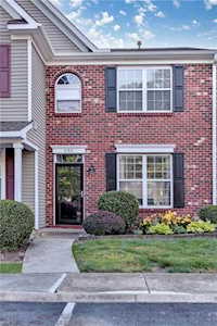 686 Windbrook Circle Newport News, VA 23602