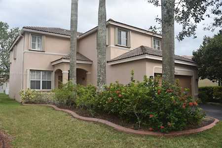 1879 Aspen Ln Weston, FL 33327