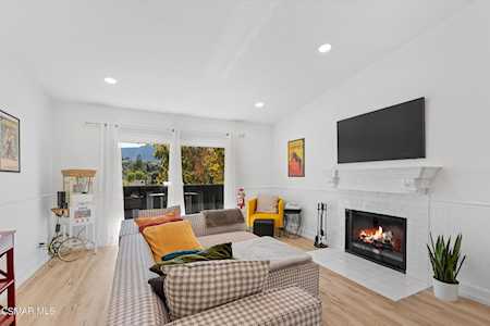 29125 Thousand Oaks Blvd #F Agoura Hills, CA 91301