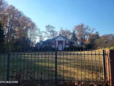 2201 Southern Shade Blvd Knoxville, TN 37932