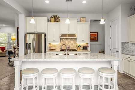132 Sowing Oak DR San Marcos, TX 78666