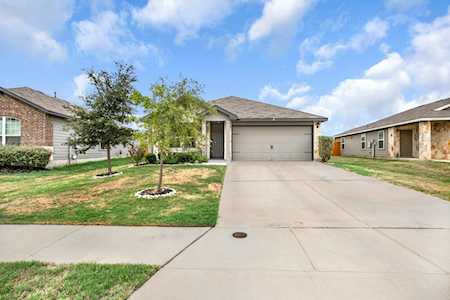 327 Walnut CRK New Braunfels, TX 78130