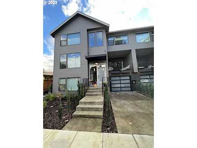 1310 SE Rural ST Portland, OR 97202