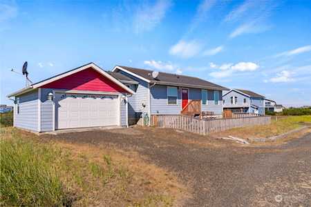 1438 Storm King Ave SW Ocean Shores, WA 98569