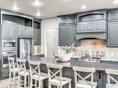 717 Bayonne Bridge Ct Edmond, OK 73034
