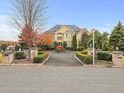 57 Moore Rd Marlboro, NJ 07746