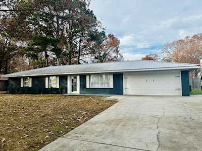 913 Royal Trl Manchester, TN 37355
