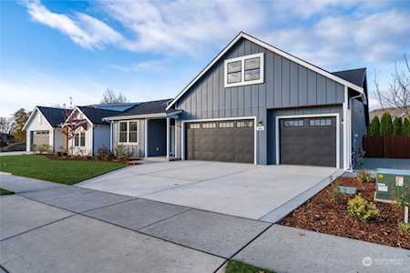 604 Bucko Ave Sedro Woolley, WA 98284
