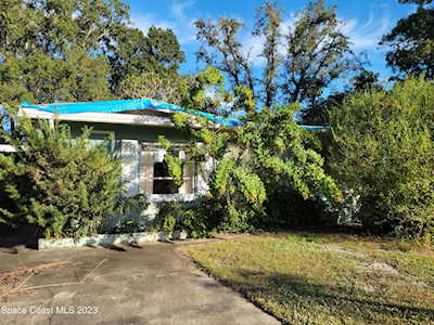 495 Hillside Court Melbourne, FL 32935