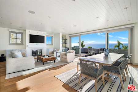 703 Bayview Dr Manhattan Beach, CA 90266