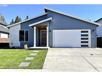 2417 NE 2nd CT Battle Ground, WA 98604
