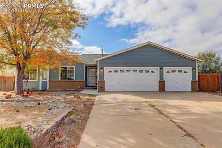 7152 Cliffrose Drive Colorado Springs, CO 80925