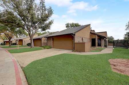 3323 Scarlet Oak Court Farmers Branch, TX 75234