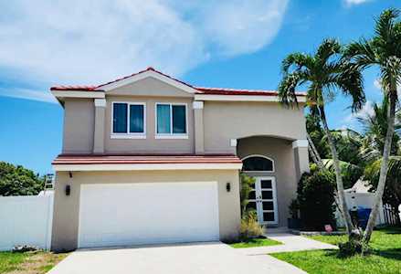 6292 Harbor Bnd Margate, FL 33063