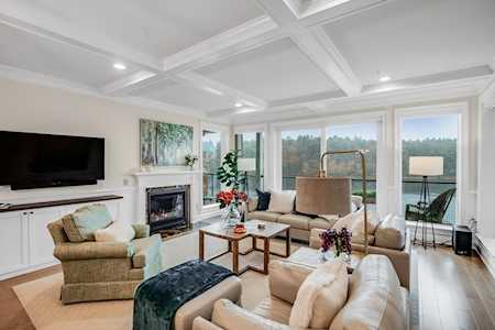 60 Merrimac #403 Amesbury, MA 01913