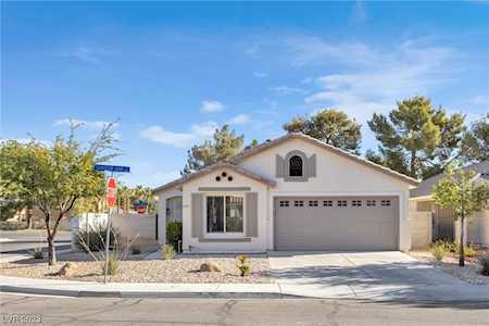 6056 Shadow Oak Dr North Las Vegas, NV 89031