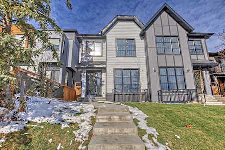 2116 27 Ave SW Calgary, AB T2T 1H7
