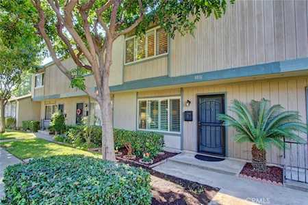 8833 Brookdale Dr Garden Grove, CA 92844