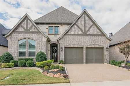 4557 St Samons Street Carrollton, TX 75010
