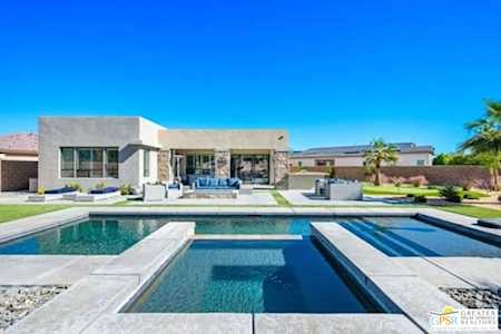 74425 Zeppelin Dr Palm Desert, CA 92211