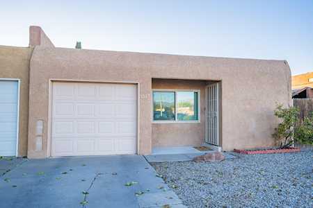 3317 Corona Dr NW Albuquerque, NM 87120