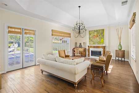 29411 Deerview Ct Agoura Hills, CA 91301