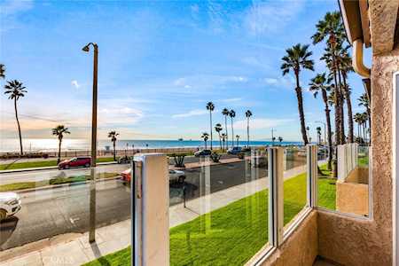 2000 Pacific Coast #106 Huntington Beach, CA 92648