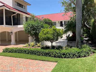 375 S 8th Ave #D Naples, FL 34102