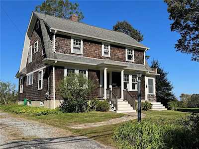 1821 Mooresfield Rd South Kingstown, RI 02879