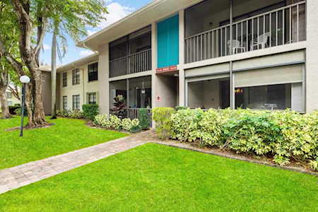 9905 Pineapple Tree Drive #206 Boynton Beach, FL 33436