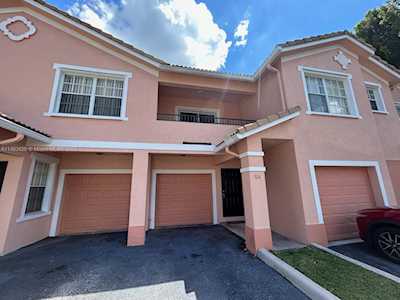304 Belmont Ln #304 North Lauderdale, FL 33068