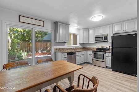 30535 Canwood St #R-58 Agoura Hills, CA 91301