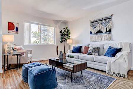 2411 Prospect Ave #211 Hermosa Beach, CA 90254