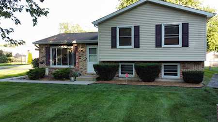 6702 Rose Ave Crystal Lake, IL 60014
