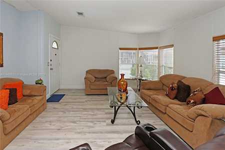 19800 SW 180th Ave #459 Miami, FL 33187