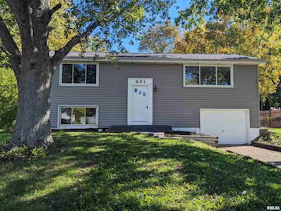 401 Belaire Dr Washington, IL 61571