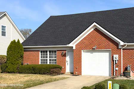 208 Woodpointe Ct Mt Washington, KY 40047
