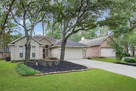 85 N Hollylaurel Circle The Woodlands, TX 77382