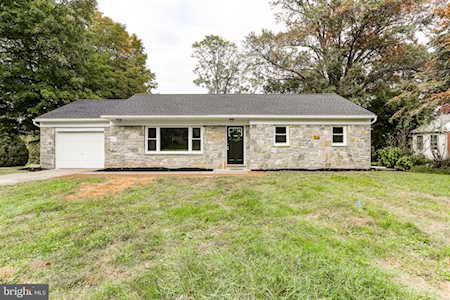 2319 Chestnut View Dr Lancaster, PA 17603