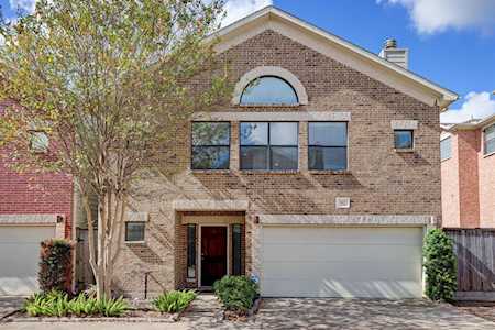 650 Westcross St Houston, TX 77018
