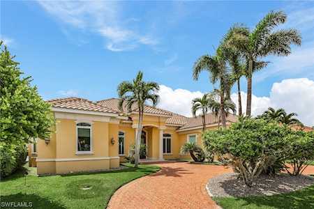 2444 SE 28th St Cape Coral, FL 33904