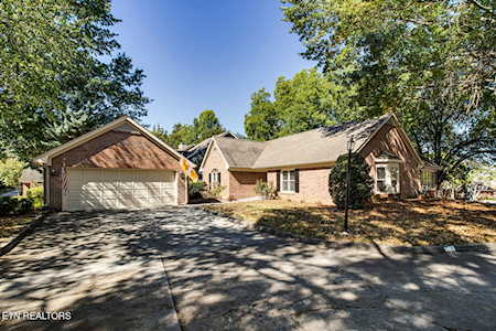 8957 Wesley Place Knoxville, TN 37922