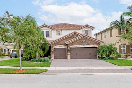 10261 Lake Vista Ct Parkland, FL 33076