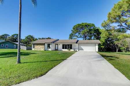 5241 SE Meadow Springs Boulevard Stuart, FL 34997